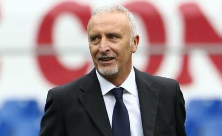 روبرتو پروتزو: الگری، مقابل دروازه دو اتوبوس پارک کرد تا بتواند ناپولی را ببرد!