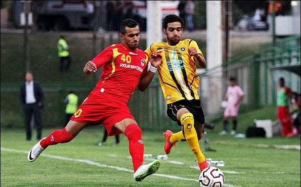 دهکردی: دستمان را جلوی هیچ باشگاهی دراز نکردیم