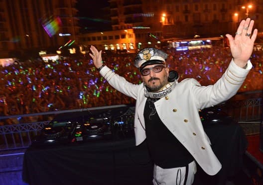 GIGI D'AGOSTINO- never