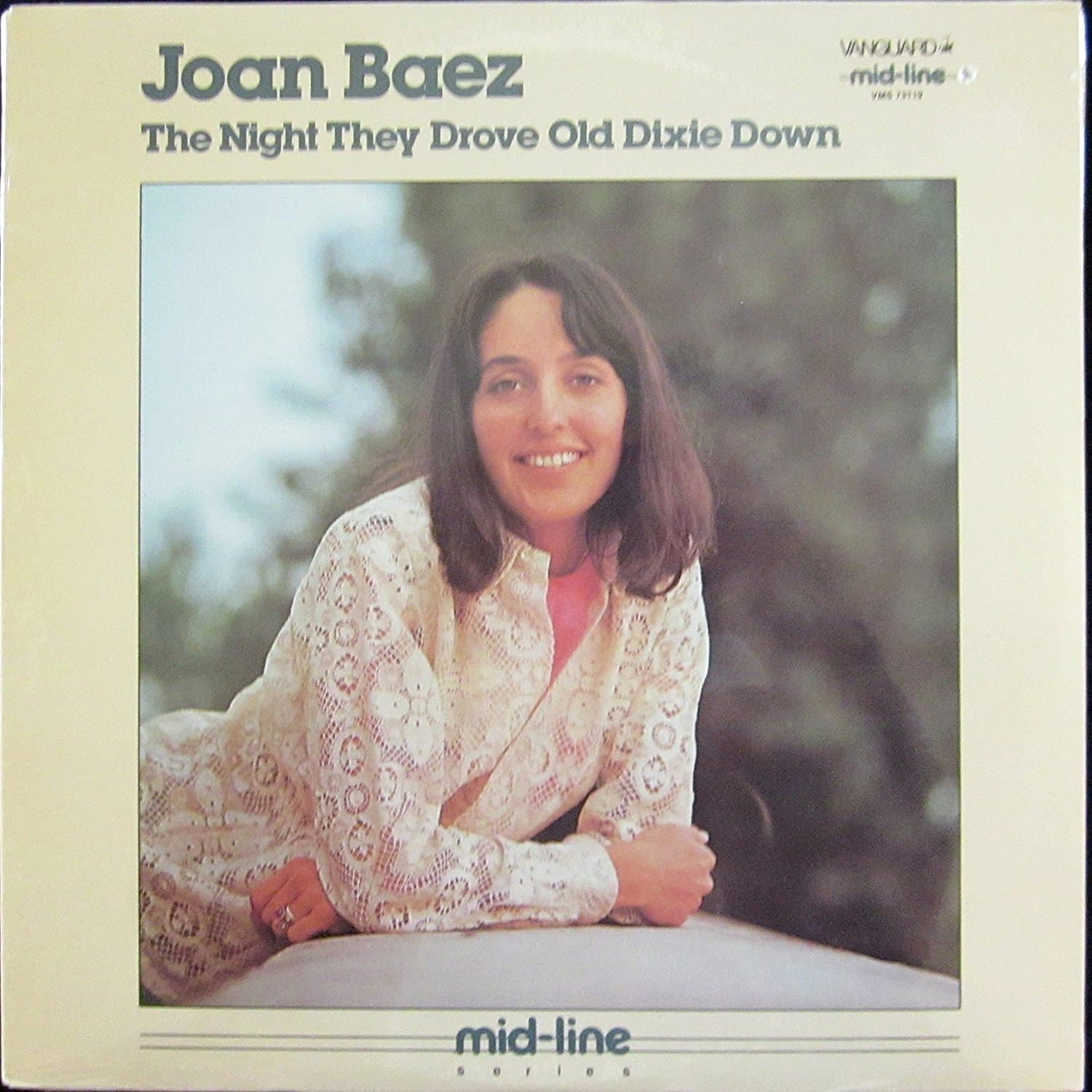 Joan Baez - The Night They Drove Old Dixie Down