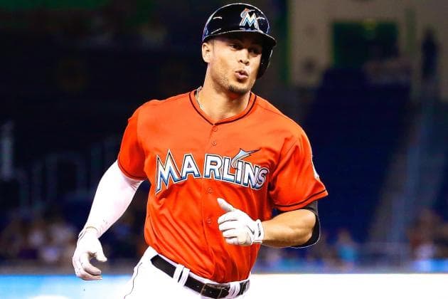 دانلود - آشنایی با بازیکنان برتر MLB - هنرنمایی های گران قیمت ترین ورزشکار جهان در فصل 2015/16