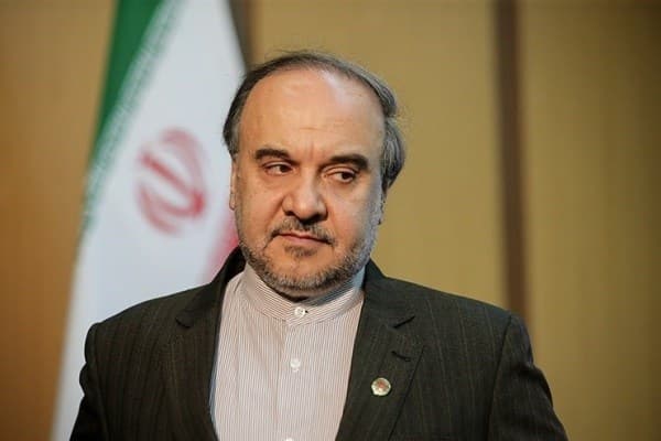 حضور مسعود سلطانی فر در حسینیه جماران (عکس)