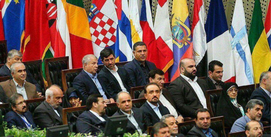 حضور علی دایی، علی پروین و کریم باقری در مراسم تحلیف رئیس جمهور