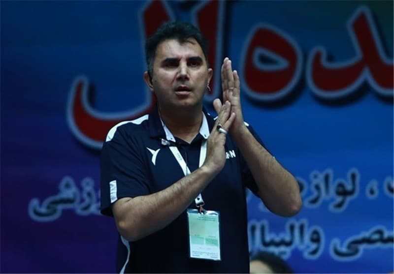 میرحسینی: در بازی برابر شهرداری اراک تنها به بردن فکر می‌ کنیم