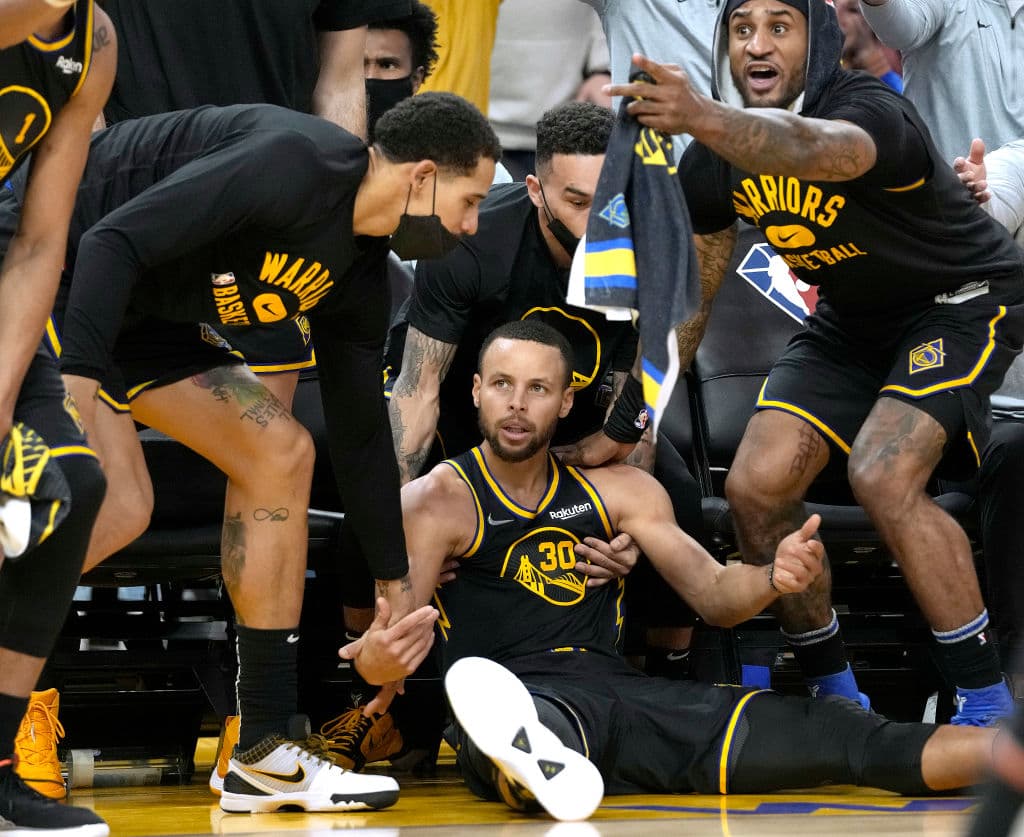 فصل عادی NBA | غول یونانیِ قهرمان، اسیر پسران رایلی؛ ادامه پیروزی های راکتس و گلدن استیت