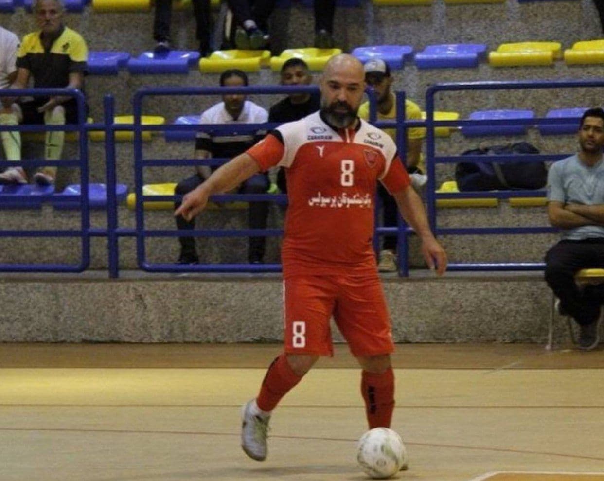 دیدار نام آوران کرج و تیم هنرمندان به یاد پیشکسوت پرسپولیس و ملی پوش فوتسال