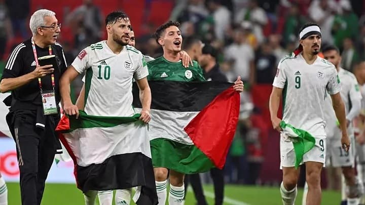 مجازات حذف کردن قطر از جام عرب؛ باشگاه القطر قرارداد مهاجم الجزایری خود را فسخ کرد