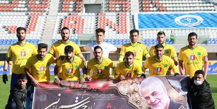 اتفاقات عجیب در محل تمرین نفت آبادان با برگزار نشدن تمرین و حضور مدیرعامل