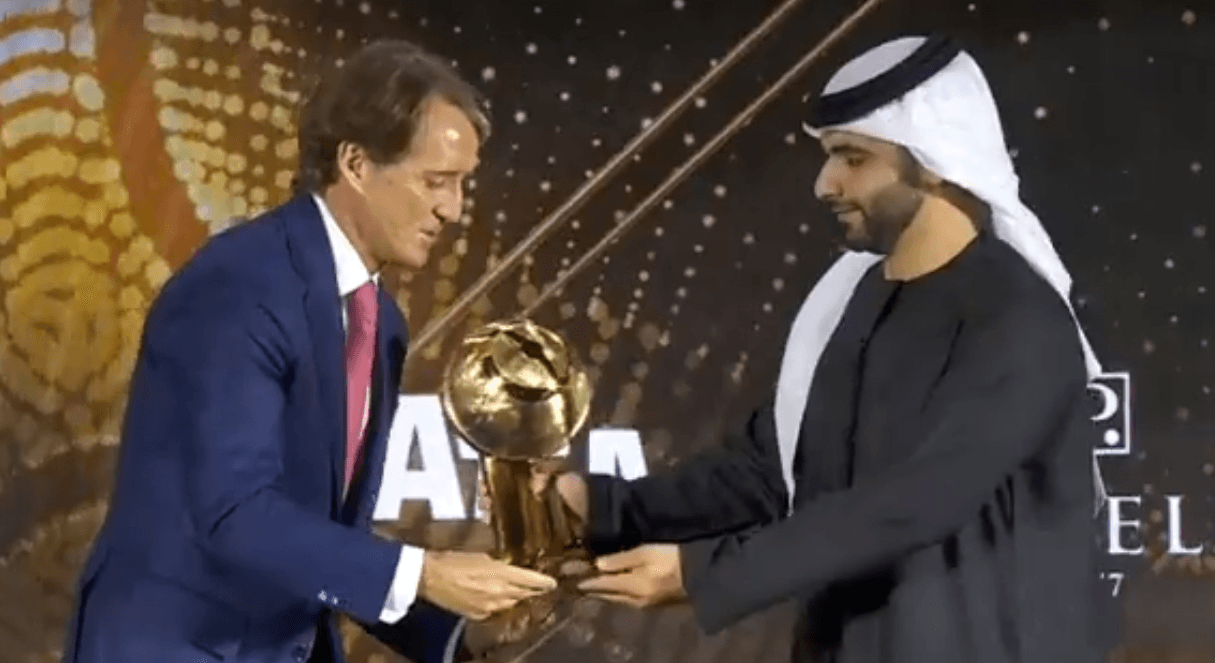 روبرتو مانچینی، بهترین سرمربی سال 2021 از نگاه گلوب ساکر