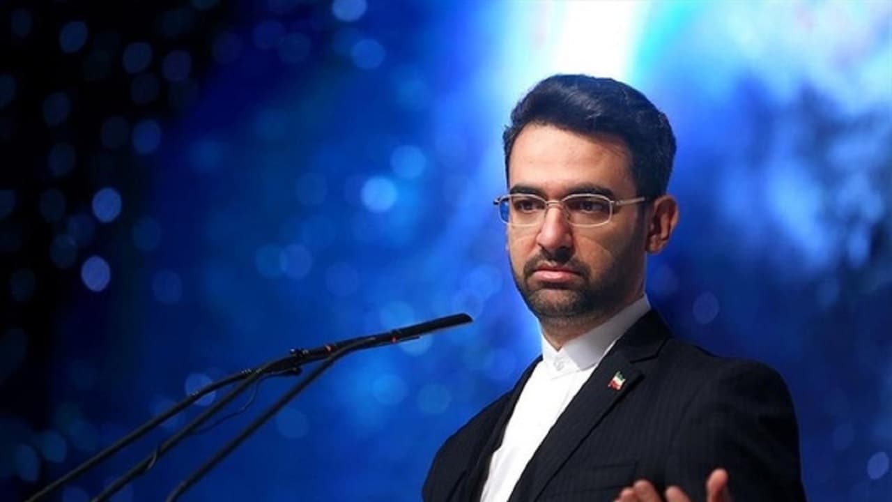 آذری جهرمی: مدیرعاملی من در پرسپولیس صحت ندارد