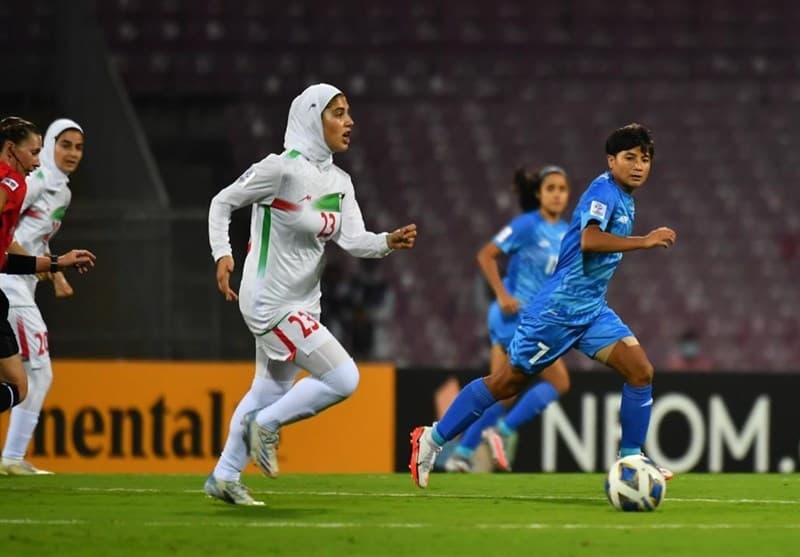 شکست 2-0 بانوان ایران در نیمه اول بازی با چین