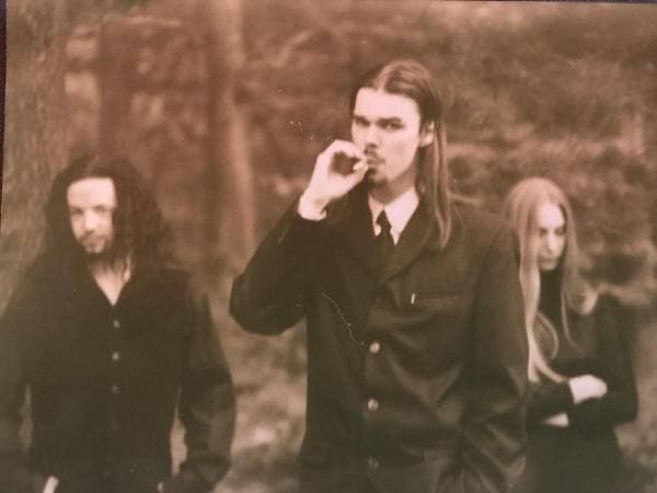 موسیقی متال بسیار زیبا به نام " Ode To Melancholy " از گروه آلمانی " Empyrium " 