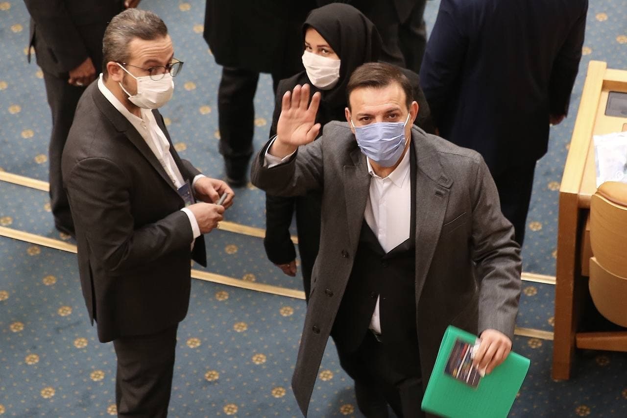 رییس کمیسیون فرهنگی مجلس: رفتار عزیزی خادم مصداق خرافه پرستی است