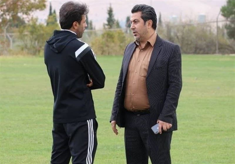 مالک قشقایی: رجب‌ زاده اصرار به جدایی داشت/ تیم به سراشیبی افتاده است​​​​​​​