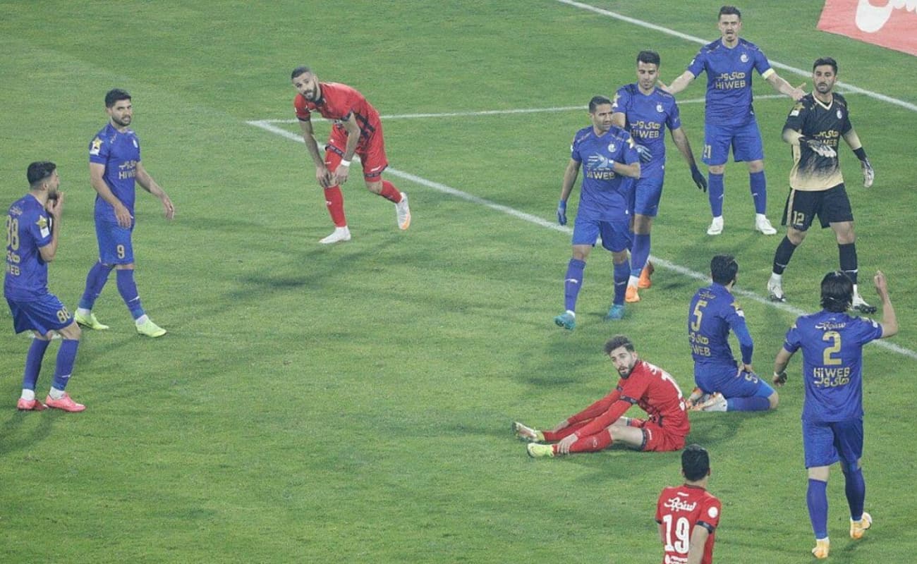 استقلال و پرسپولیس در ایران از آسیا حذف شدند، نه در AFC