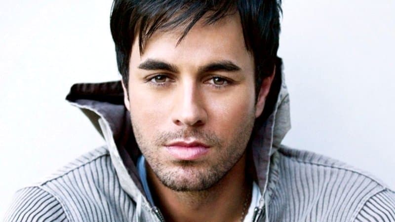  Enrique Iglesias & Nicole Scherzinger - Heartbeat