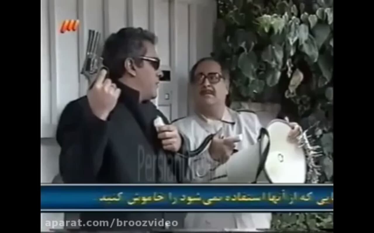 یکی دیگه از اهدافم برای ساخت ماشین زمان اینه که برگردم به اون زمان و جلوی عوض شدن داستان نقطه چین رو بگیرم