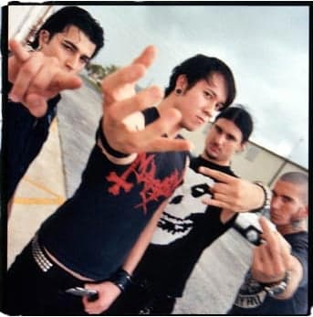 آهنگ the storm از trivium + متن (اولین آهنگ تریویوم)