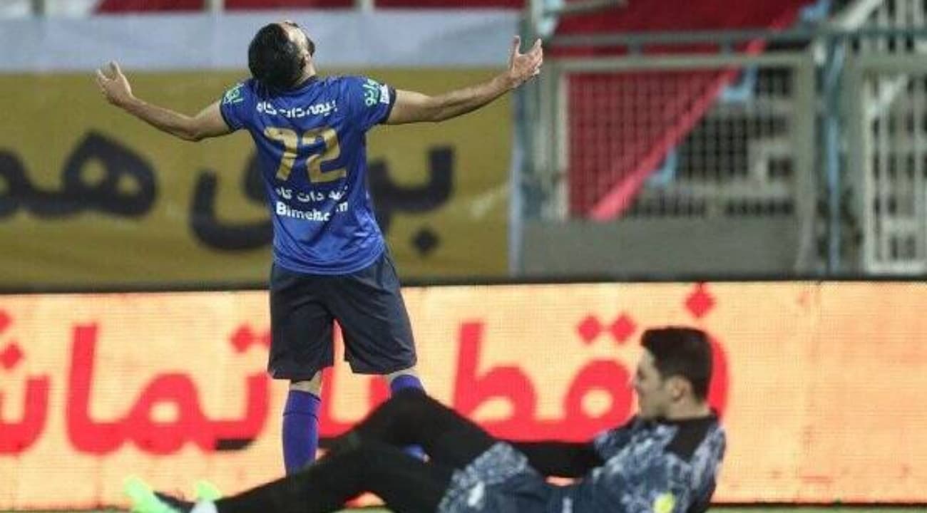استقلال در نقل و انتقالات مهاجم جذب می کند