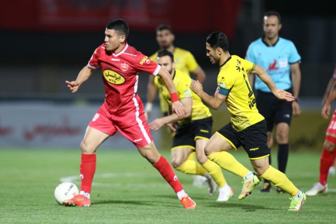 کورس پرسپولیس و سپاهان برای نایب قهرمانی لیگ برتر!