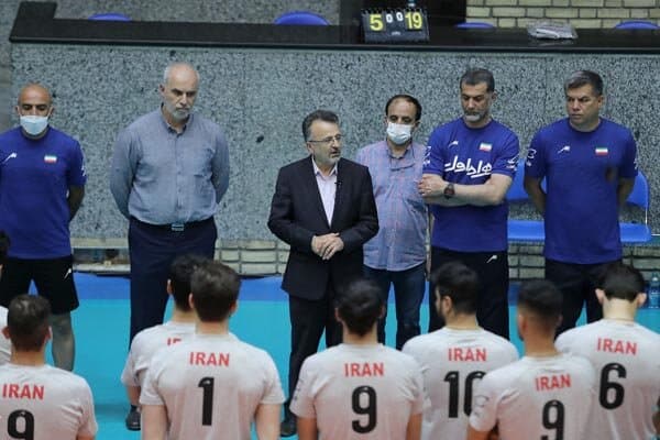 داورزنی خطاب به بازیکنان تیم ملی: بجنگید تا ثابت کنید شایسته پوشیدن این پیراهن هستید