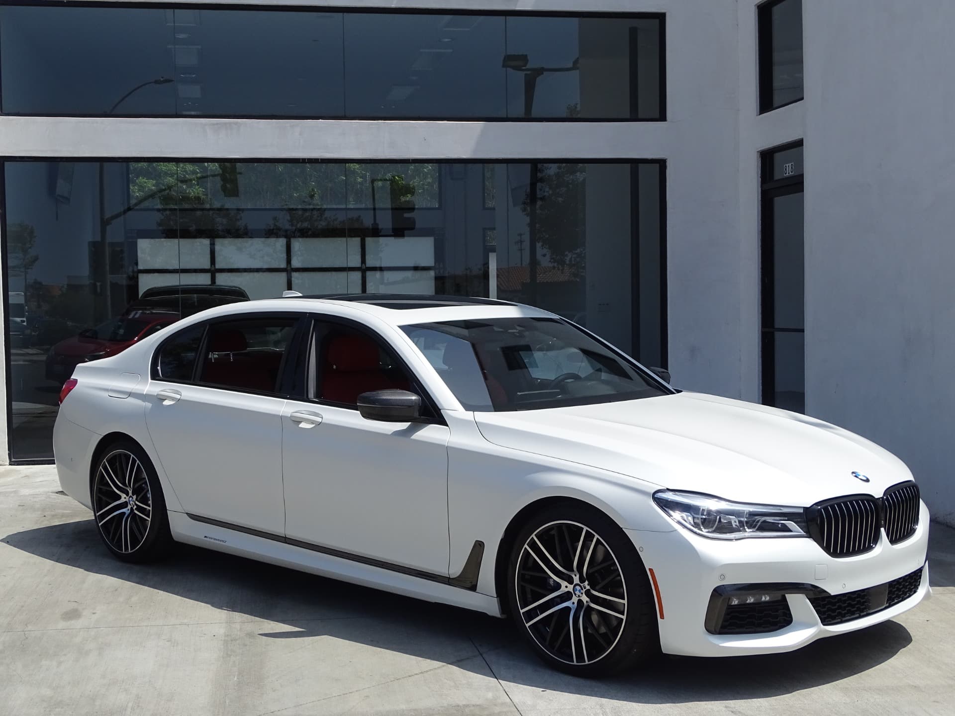 ?? bmw 730 li vs porsche macan ??