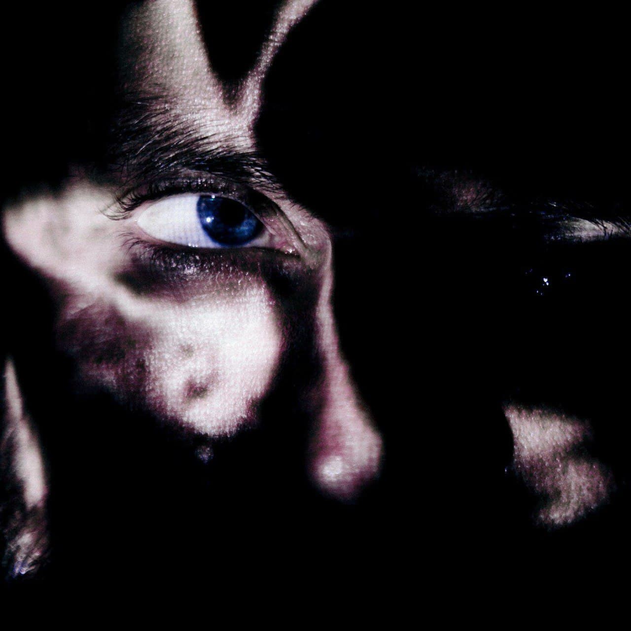 دانلود آهنگ Bullet For My Valentine - Stitches