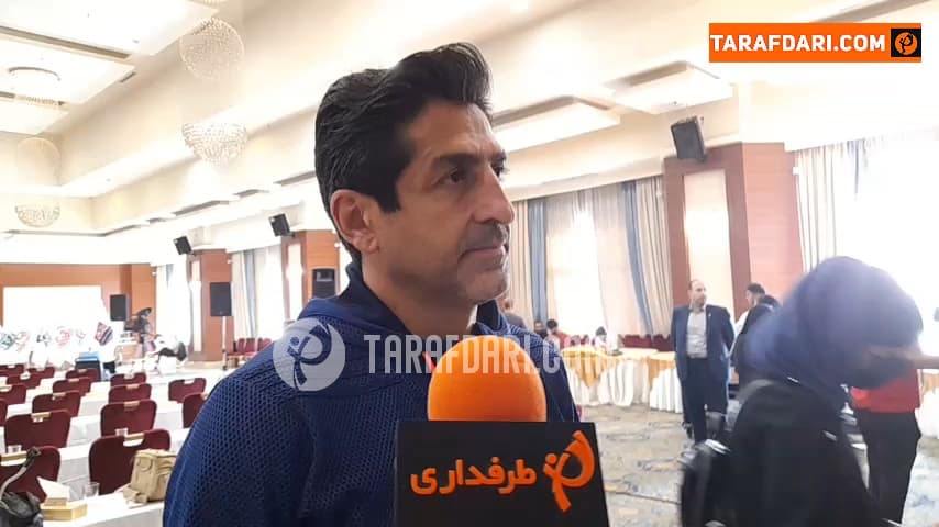 صحبت های محمدرضا مهدوی در حاشیه مراسم قرعه کشی لیگ 22  / فیلم