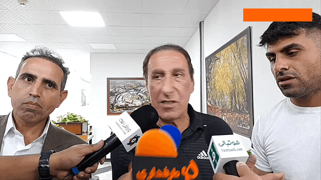 کریم بوستانی: دو ماه است تمرین می کنیم، حالا می گویند استقلال ملاثانی برای پرسپولیس است! / فیلم