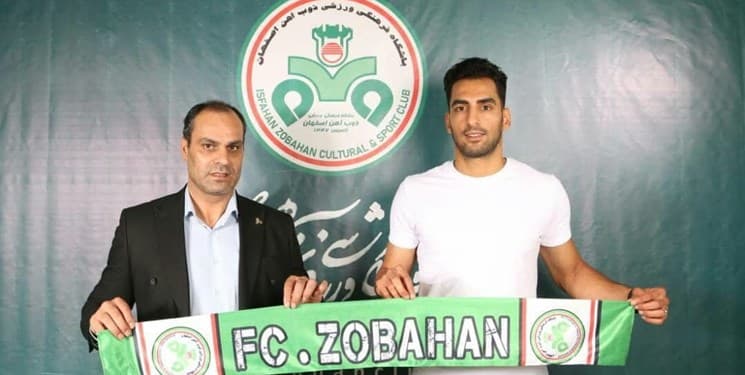 مهاجم ذوب‌آهن در تیم تارتار ماندنی شد
