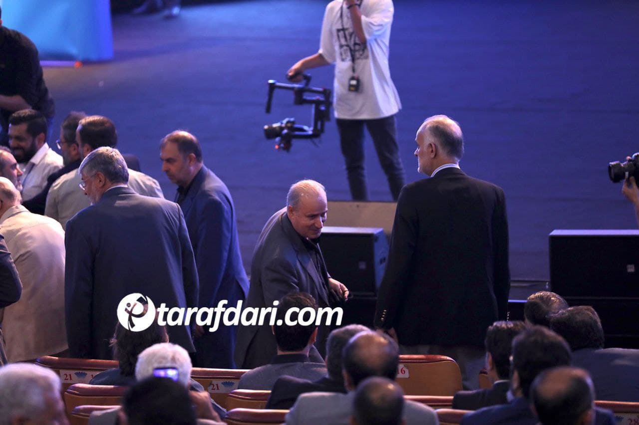 حضور تاج، نبی، پولادگر و زاکانی در مراسم رونمایی از کاپ جام جهانی / عکس