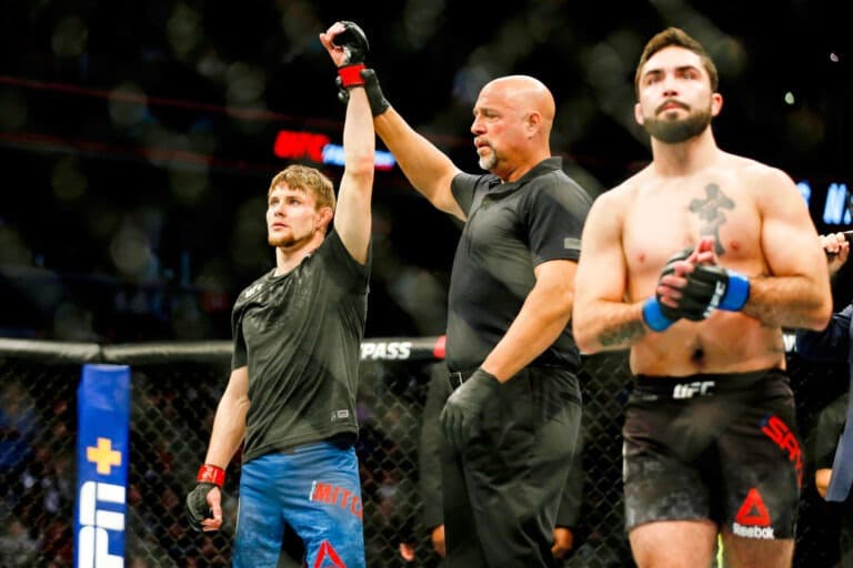 نگاهی به ستاره های آینده ی ufc 