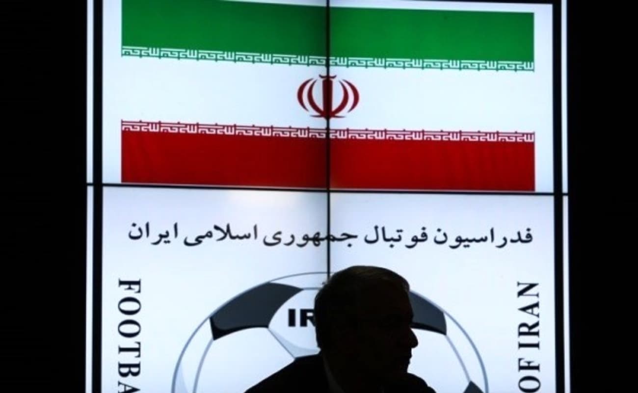 خطر تعلیق فوتبال ایران جدی تر شد / چه کسی مسئولیت تعلیق را برعهده می گیرد؟
