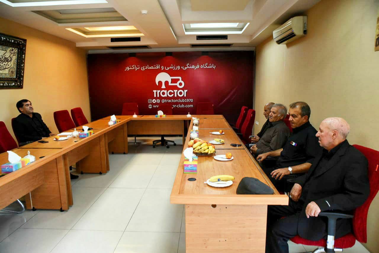 دیدار پیشکسوتان تراکتور با ایوب بهتاج