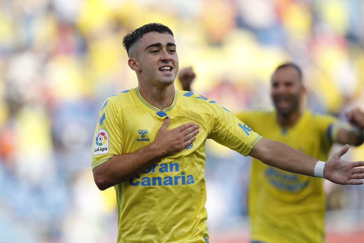 ? canarias7   لاس پالماس و بارسلونا خرید آلبرتو مولیرو را نهایی کردند. 