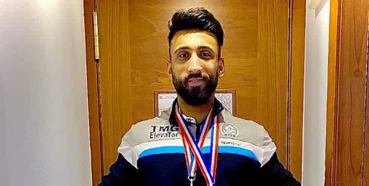 پرورش اندام قهرمانی جهان| نشان طلا بر گردن آتش‌نشان شیرازی