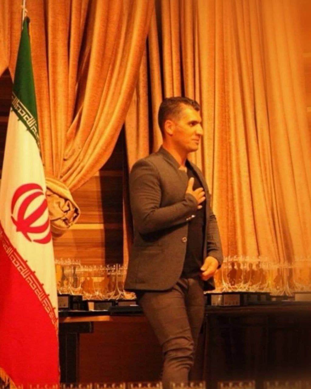 ستاره سابق فوتبال ساحلی: این بچه ها، نوجوانان و جوانان را به فوتبال ساحلی علاقه مند کردند