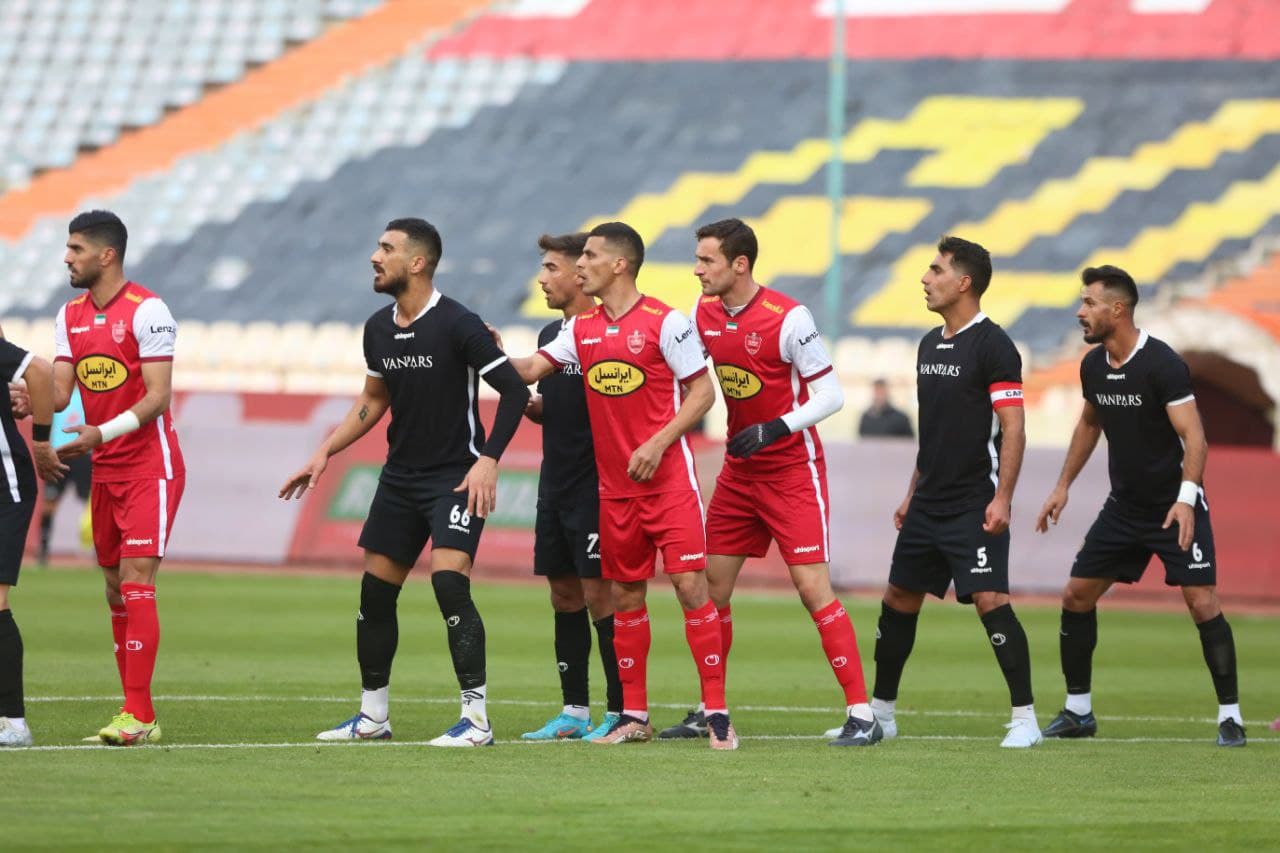 پرسپولیس 2 (4)-(1) 2 ون پارس اصفهان / صعود با اعمال شاقه؛ بیرو جلوی فاجعه را گرفت!