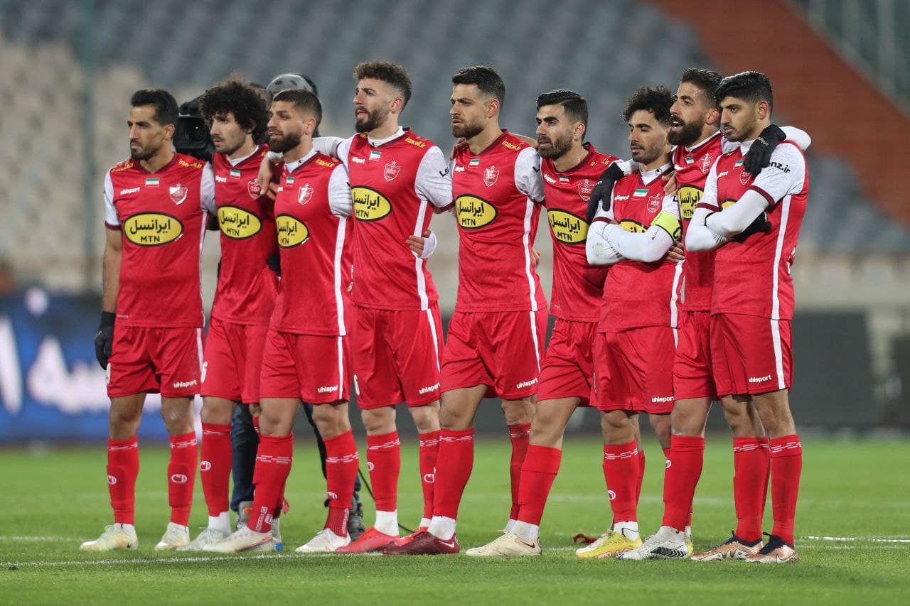 بی خبری باشگاه پرسپولیس از پیشنهادهای پیاپی چند بازیکن