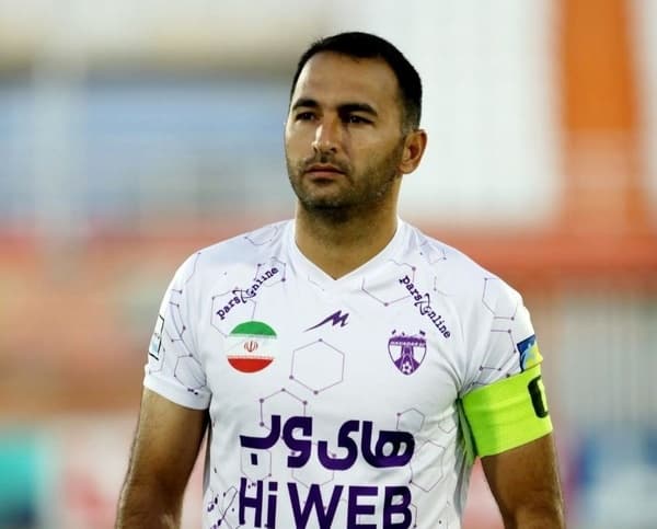 چشم مهاجمان روشن؛ عزت پورقاز هم مدعی آقای گلی لیگ برتر شد!