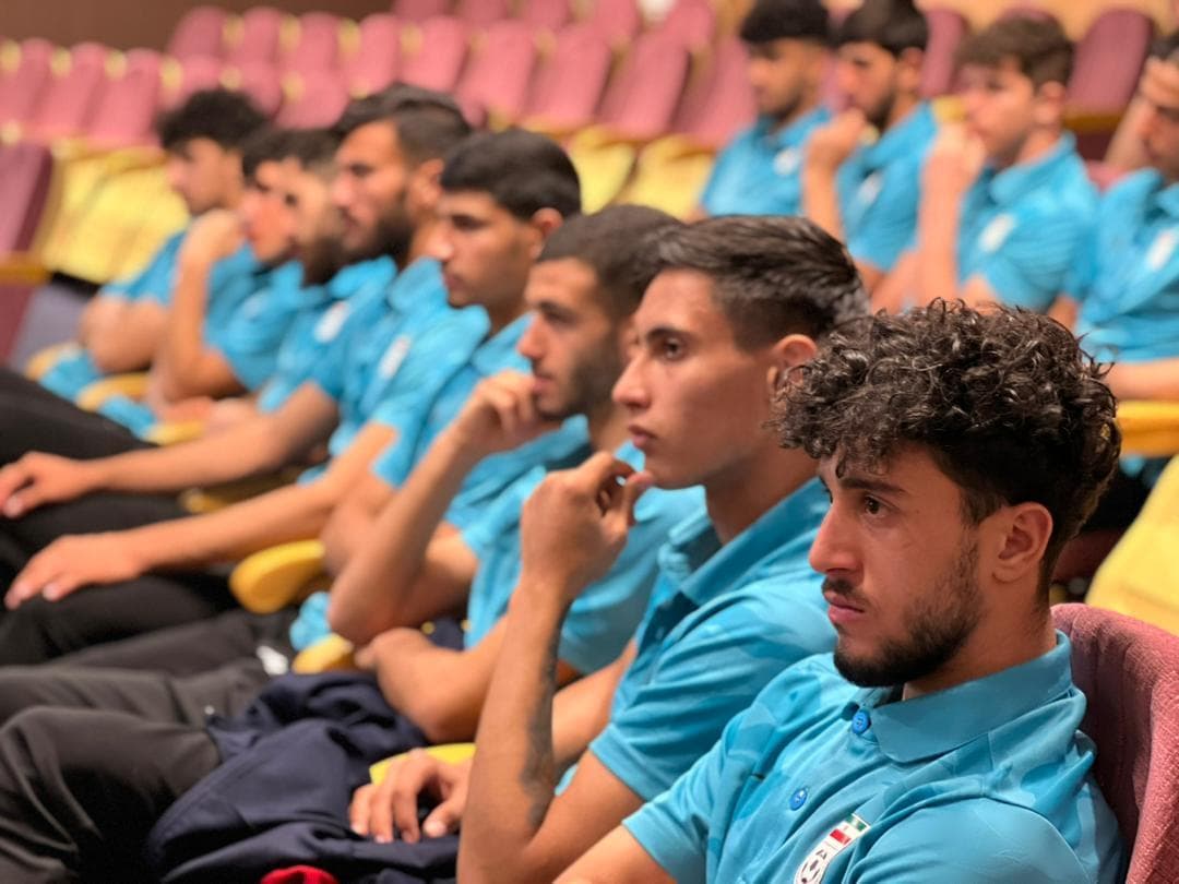 جلسه مدیران کمیته ها برای اردو نشینان تیم ملی جوانان ایران
