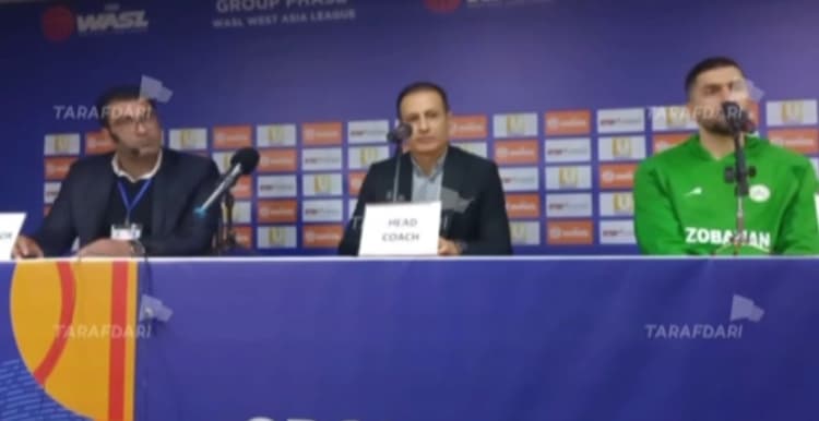 پاسخ آرمان زنگنه به سوال خبرنگار طرفداری؛ نظر شما درباره هوادارانی که تیم شما را حمایت کردند چیست؟ / فیلم