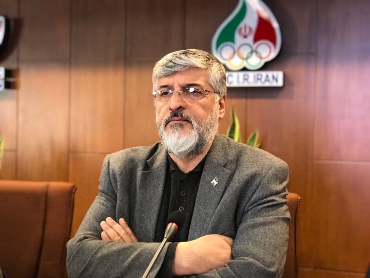 پاسخ معاون وزیر به انتقادات کاندیدای بازنده انتخابات گلف؛ پولادگر: چون باخته اید، نمی‌توانید بگویید انتخابات قانونی نیست