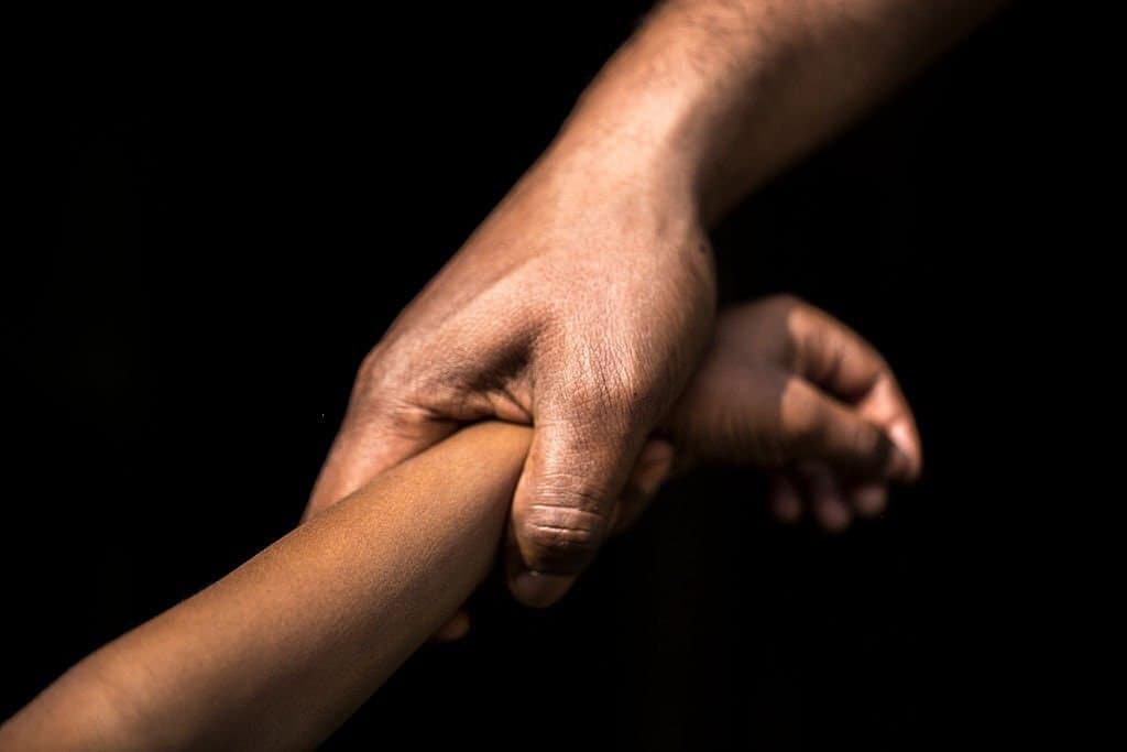 تکذیب مسئولین، منحرف ها را وقیح تر می کند؛ تکذیب تعرض به جای تقبیح تعرض؟
