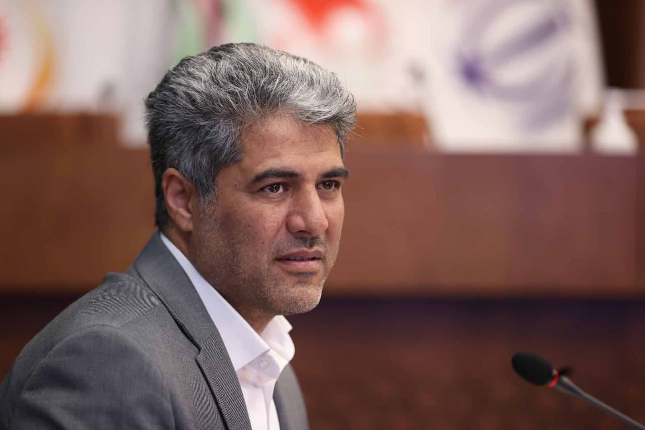 واکنش رییس شمشیربازی به فاجعه احتمالی/ پورسلمان: آتش‌نشانی و شهرداری گفتند ساختمان مشکلی ندارد
