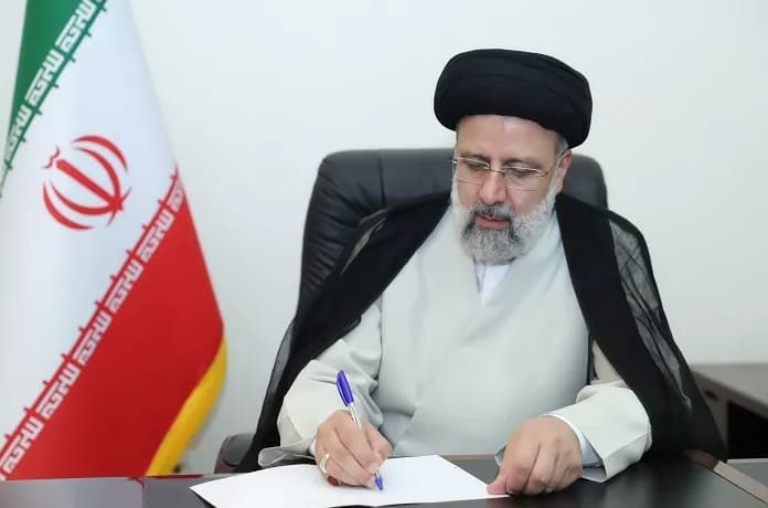 رییس جمهور قهرمانی ایران در رقابت‌های وزنه‌برداری آسیا را تبریک گفت