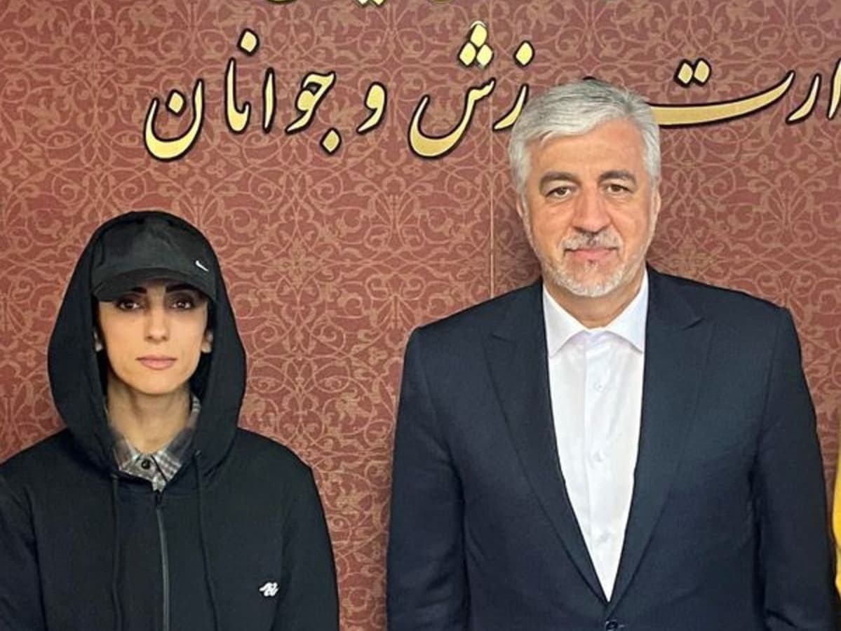 از ماست که بر ماست/ خودزنی به سبک وزارت ورزش