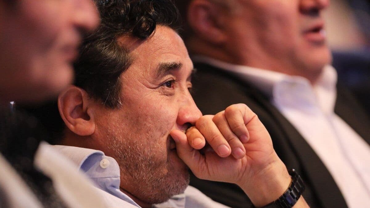 خداداد عزیزی نمی تواند رییس هیات فوتبال شود! / برکات اساسنامه جدید فدراسیون
