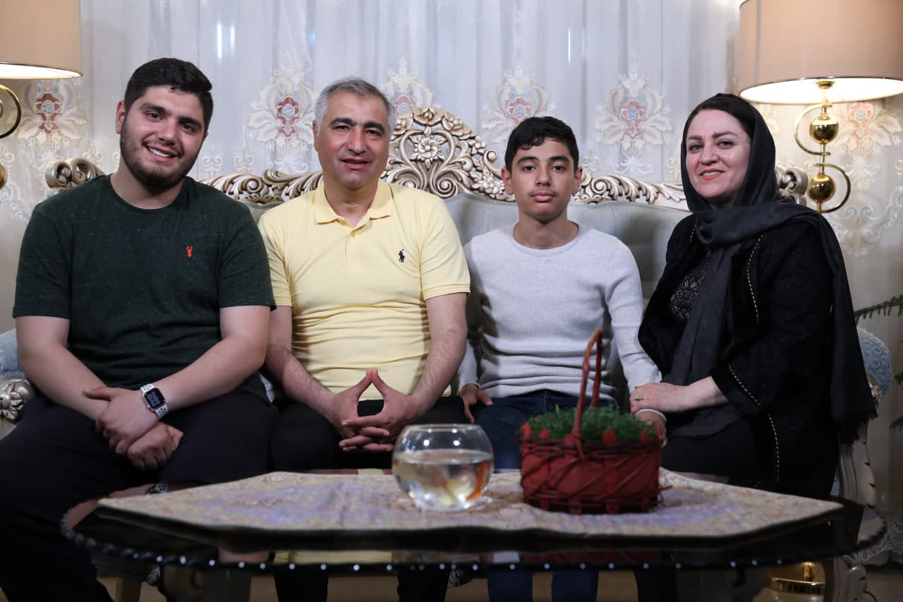 اولین گفتگوی خانوادگی ساکت الهامی: شخصیت ساکت در خانه متفاوت است؛ هرجا باشد خنده آنجاست