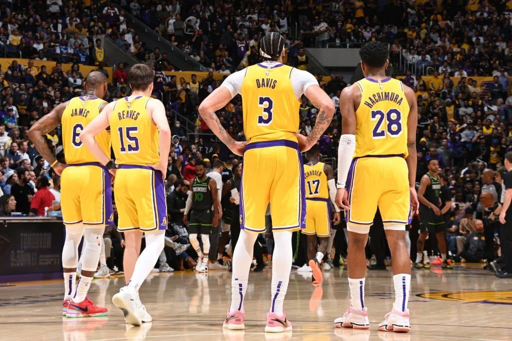 بسکتبال NBA | لس آنجلس لیکرز با سید هفت به پلی آف رسید